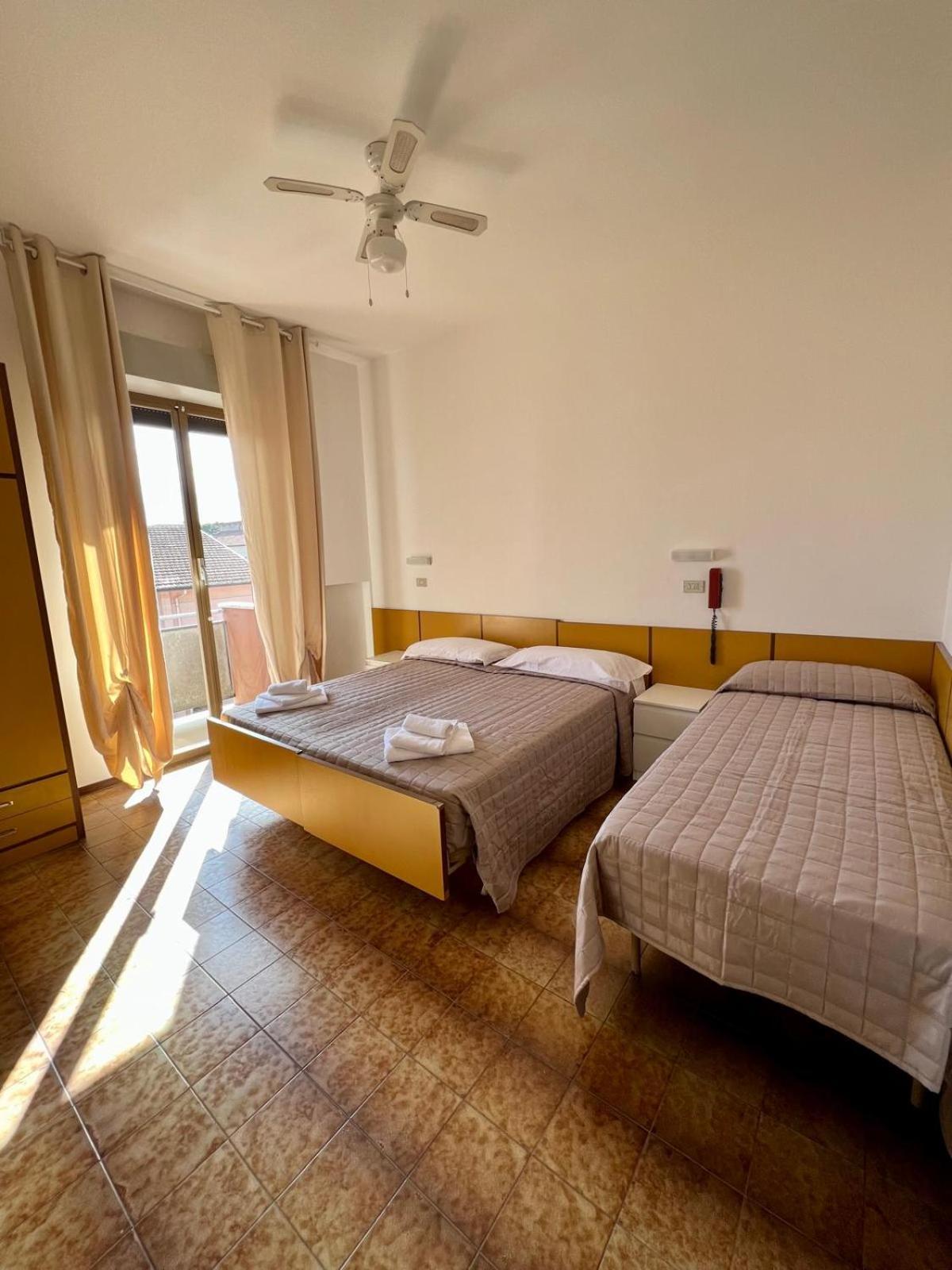 Hotel Villa Dei Fiori Bellaria-Igea Marina Extérieur photo