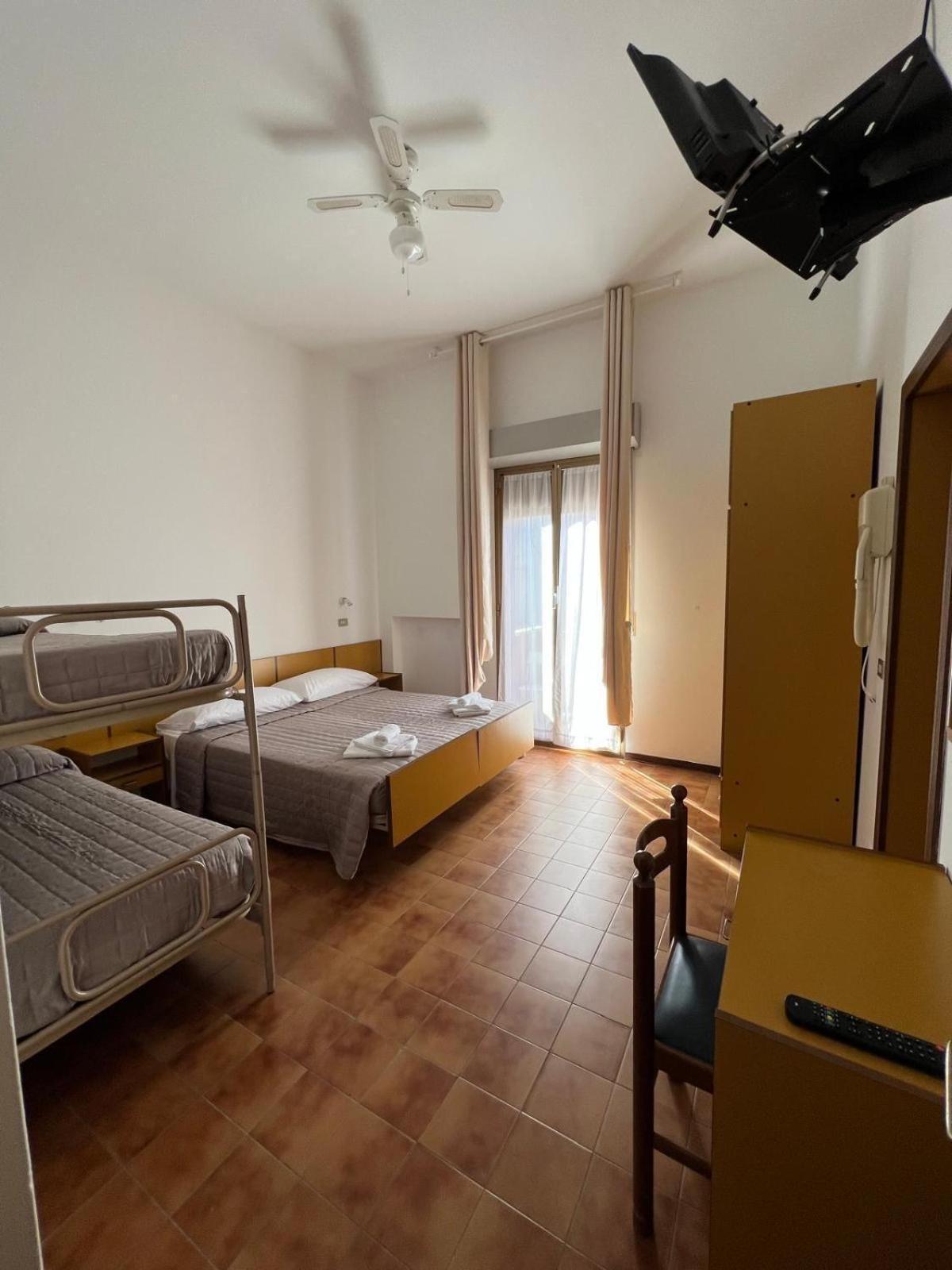 Hotel Villa Dei Fiori Bellaria-Igea Marina Extérieur photo