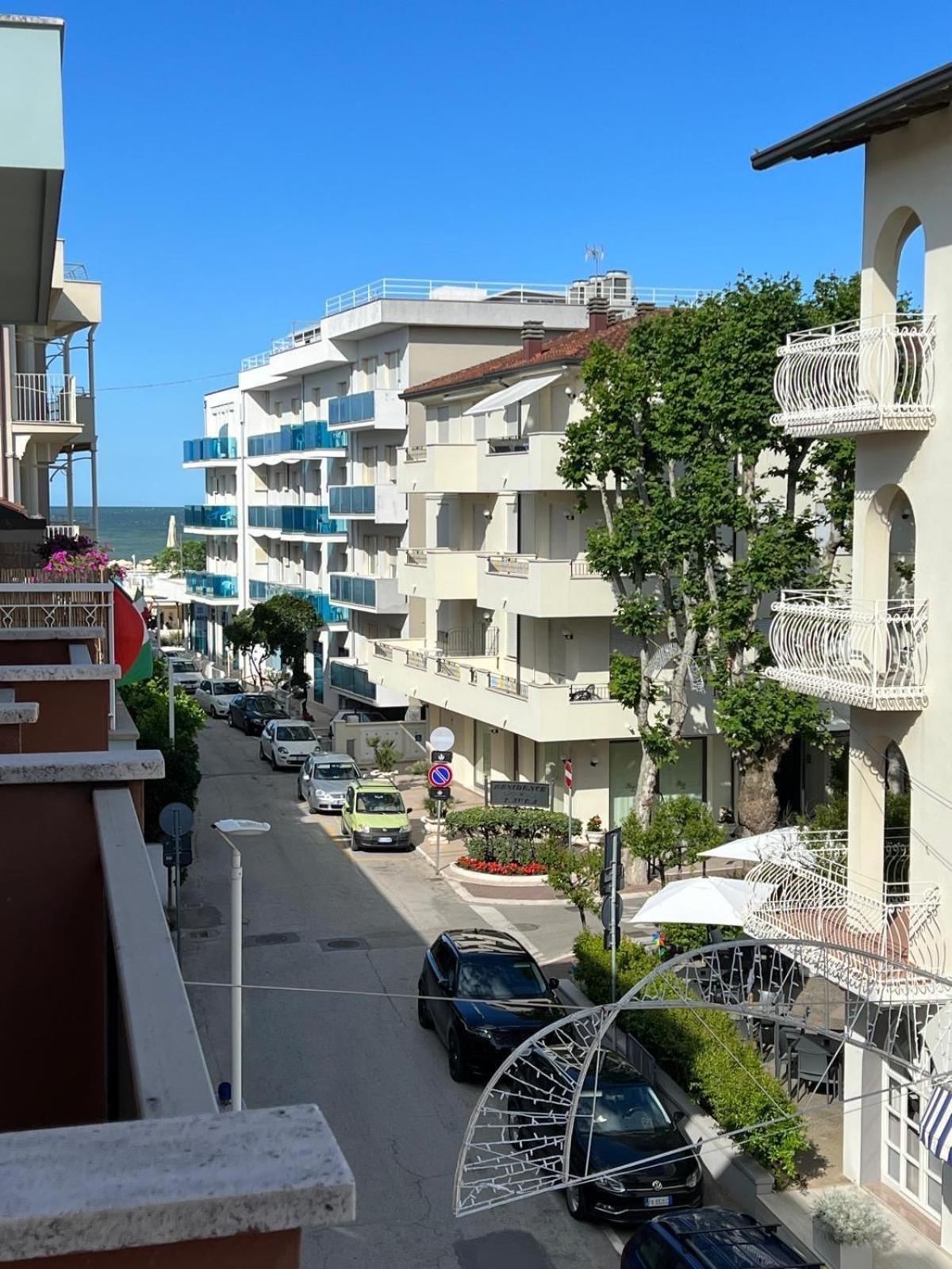 Hotel Villa Dei Fiori Bellaria-Igea Marina Extérieur photo
